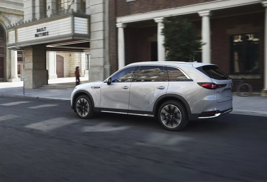 直六只要27万5，进中国却要55万：替CX-90喊“会买”之前，先把三本税账算完