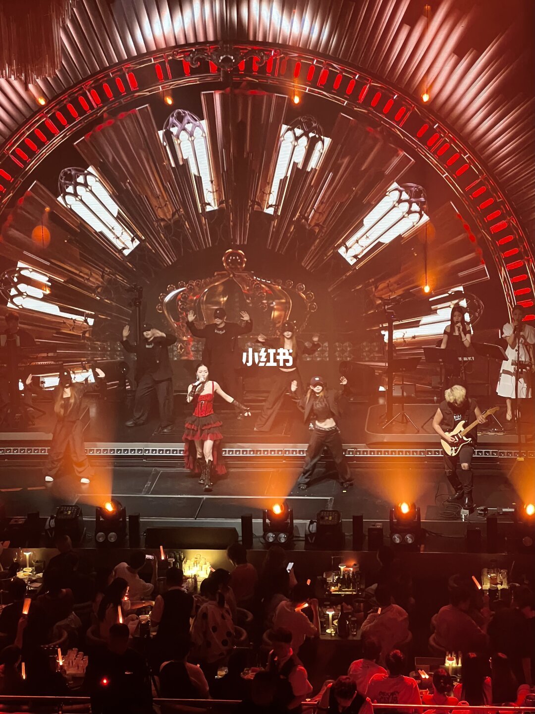 11月抢Livehouse门票前先看:绑定不等于锁票、双人票不一定便宜,巡演季这样买才不吃亏