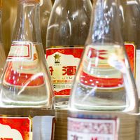 汾酒光瓶货架长出了新台阶:黄盖37、牧童88,这50元先看清再决定上不上