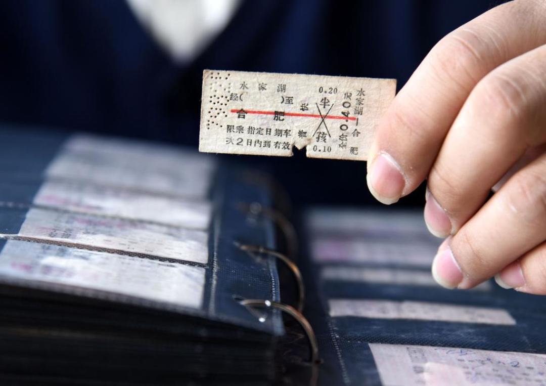 你攒了十年的票根,正在变成一张白纸
