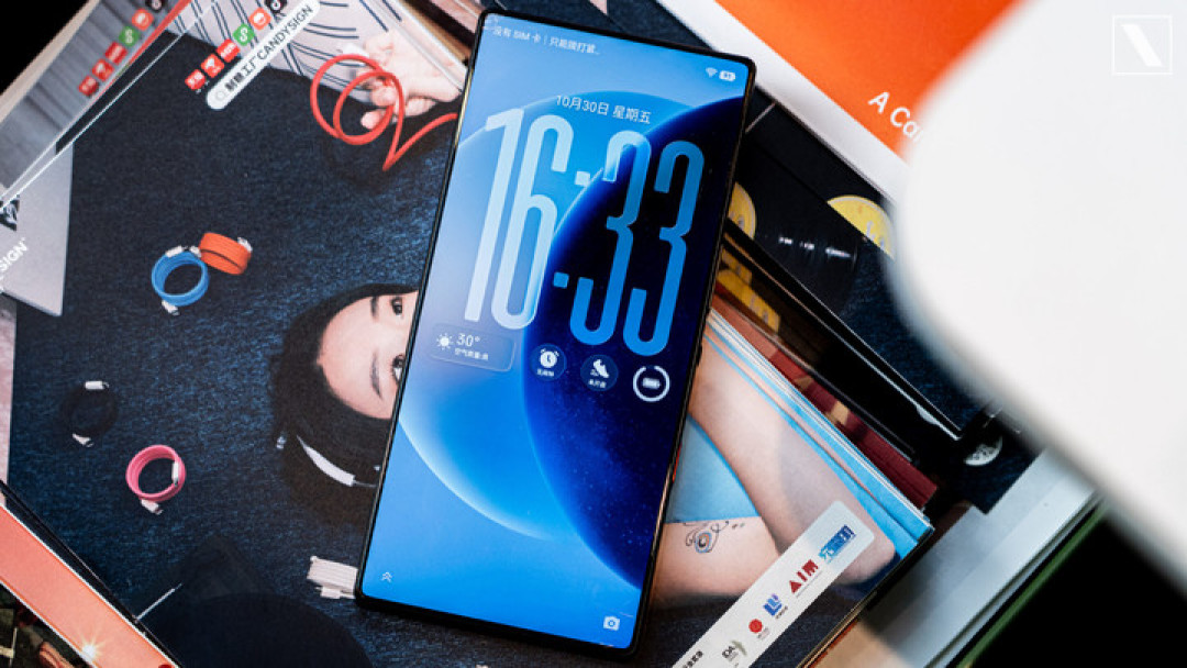 红魔 12 Pro+ 体验:水冷加上 RGB 灯,游戏性能全面升级