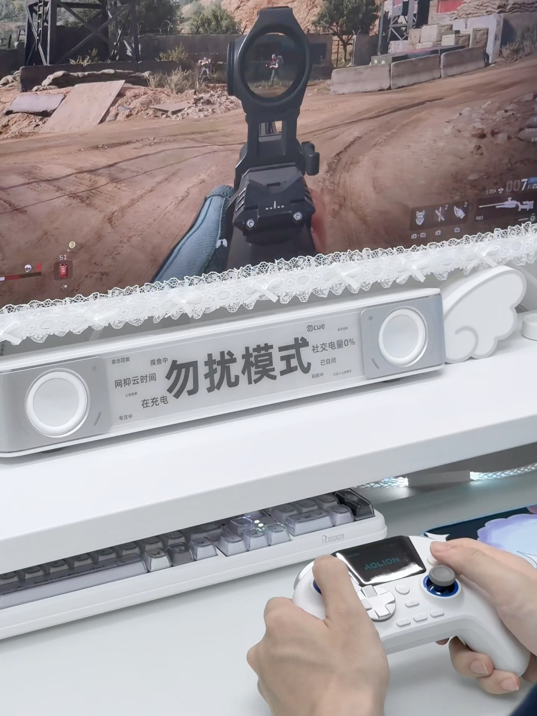 别被“手柄锁头”视频骗了:三角洲里用手柄,真没那么占便宜
