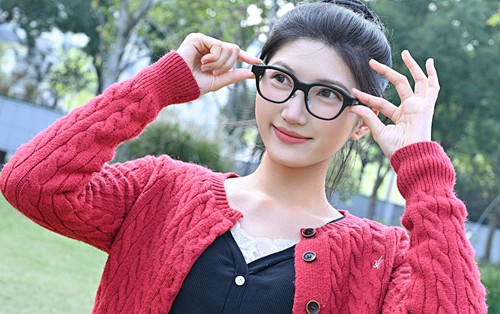 Rokid Glasses2乐奇AI眼镜上手体验，二代进步这么明显？