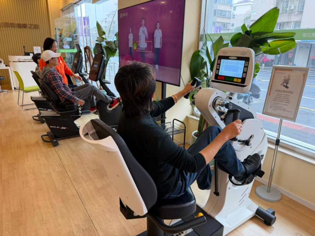 10分钟操胜过跑步1小时？40岁兄弟，这笔账你算不平