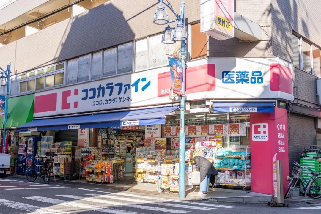 连续16年顾客满意度第一,这家日本药妆店凭什么?