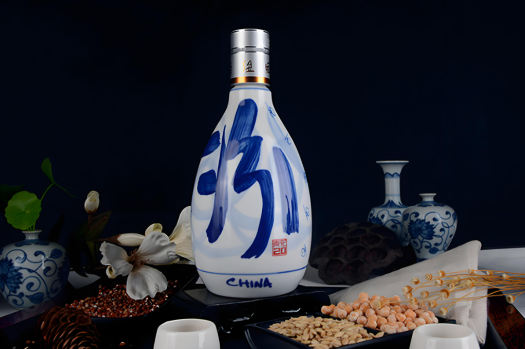 青花30上千块，老酒友为啥更认青花20