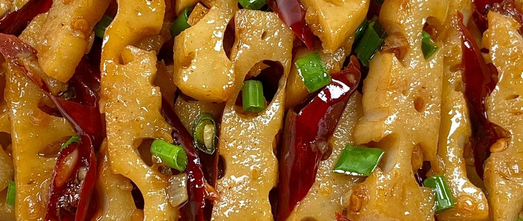 酸辣藕条食材准备及火候控制