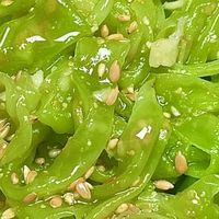 芝麻盐拌莴苣
