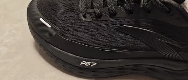 安踏PG7实测：打工人通勤真香？