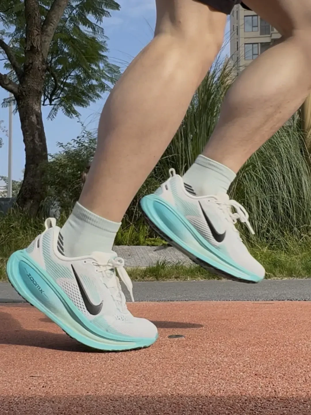 46毫米超规中底被禁赛,Nike Vomero 18 跑鞋图什么