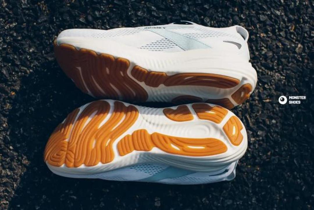 Brooks 甘油22跑鞋换代:DNA Tuned中底改了什么