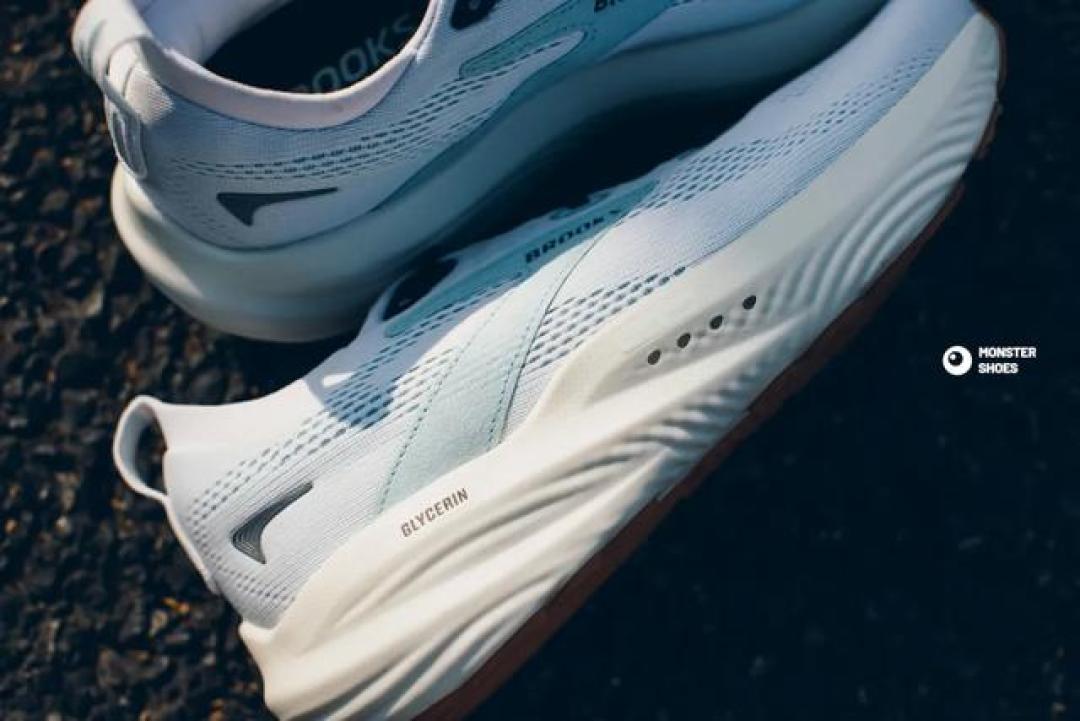 Brooks 甘油22跑鞋换代:DNA Tuned中底改了什么