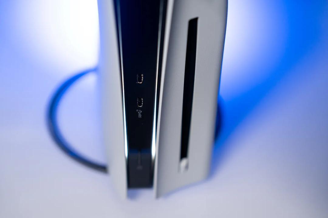 2499 的日版 PS5 锁区,破解版又不能随便联网:现在买 PS5,先分清「便宜」和「能用」