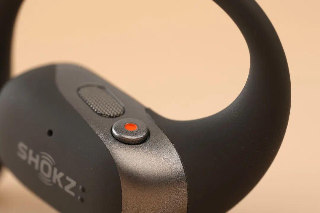 1398元,戴起来和普通OpenFit 2几乎一样:双11买韶音AI耳机,先分清「听歌」和「记录」