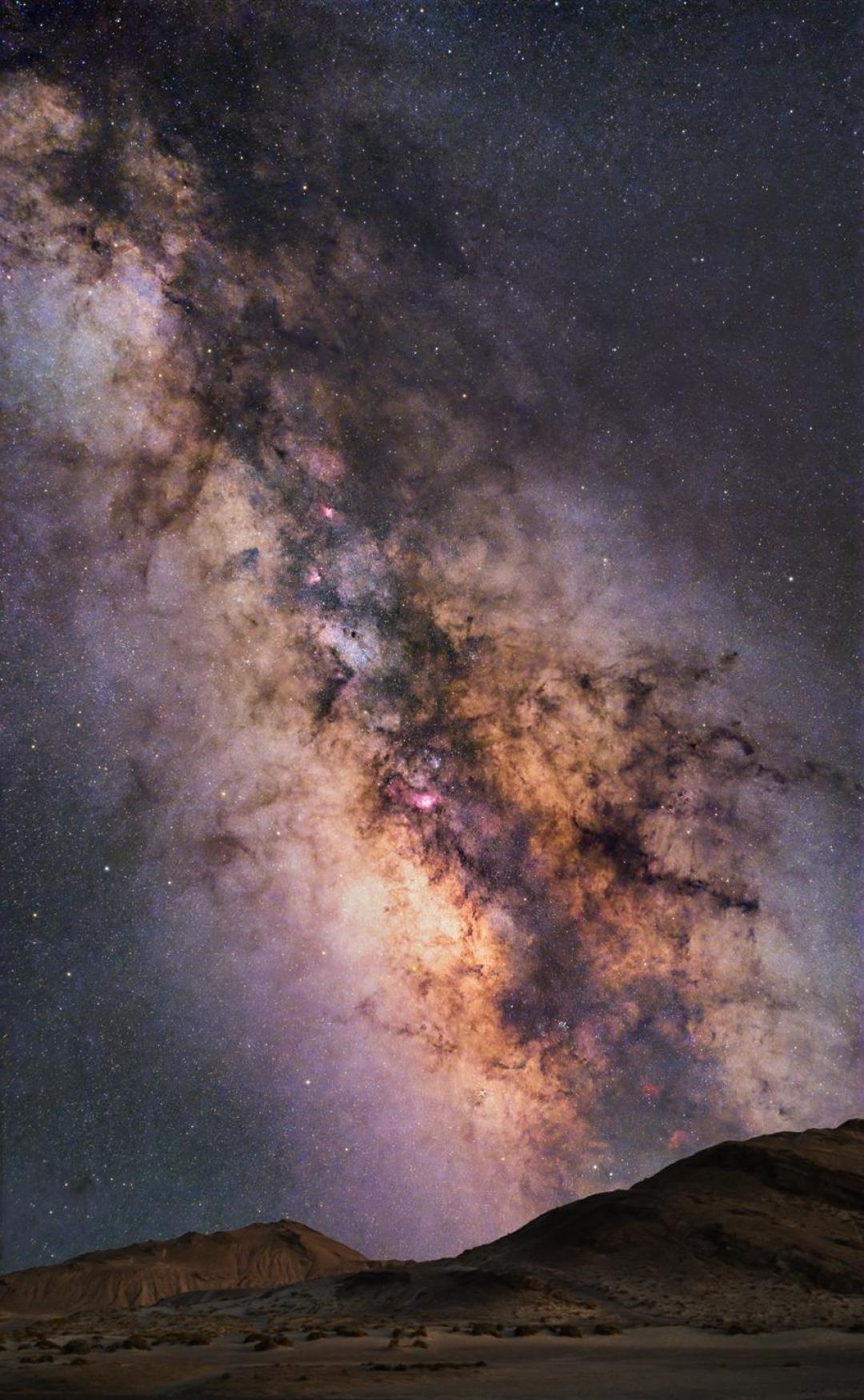11月的狮子座流星雨,手机加三脚架就够;想拍猎户座星云,得先置办一整套:入门天文摄影,先分清「一片天」和「一个点」