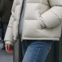 充绒量276g起步，短款里属于“实心”那一挂