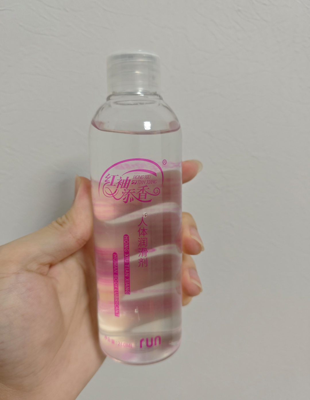 润滑剂选购避坑,硅基能不能配乳胶套?5个高频说法逐个核对