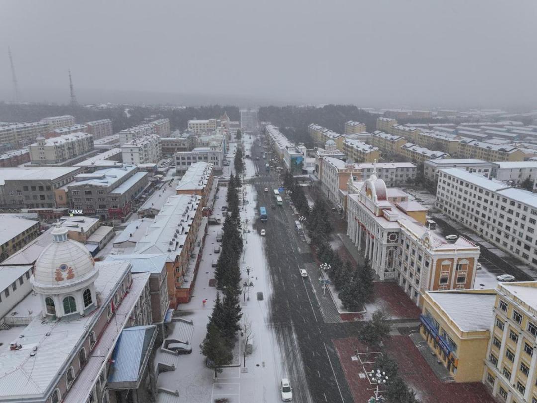 换不换雪地胎,看气温不看雪:低于7℃就安排,这4个坑年年有人踩