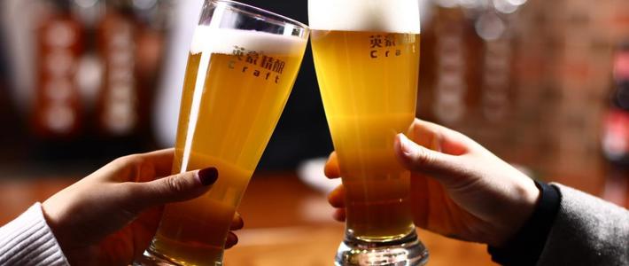 一杯精酿48，一杯5块9：先分清「贵在酒」和「贵在店」