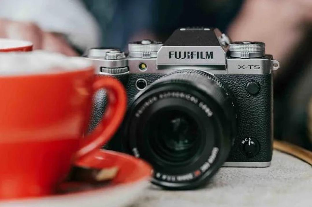 富士X-T6跳票到11月：X-T5国补价9690，等不等？
