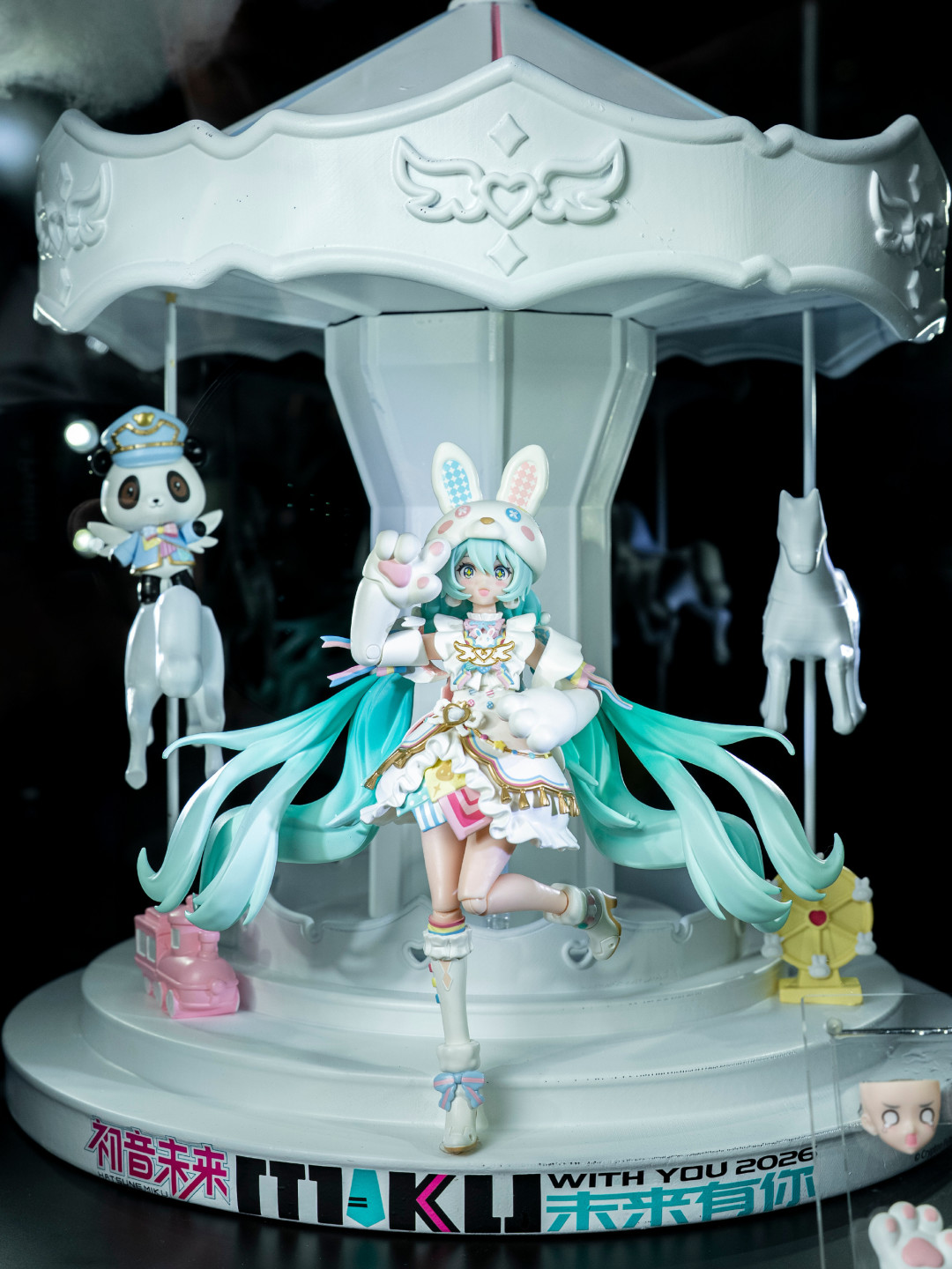 30多厘米的星星人,肚子里拼一间邮局;布鲁可把初音做成1/12可动:买积木,先分清「摆件」和「积木人」