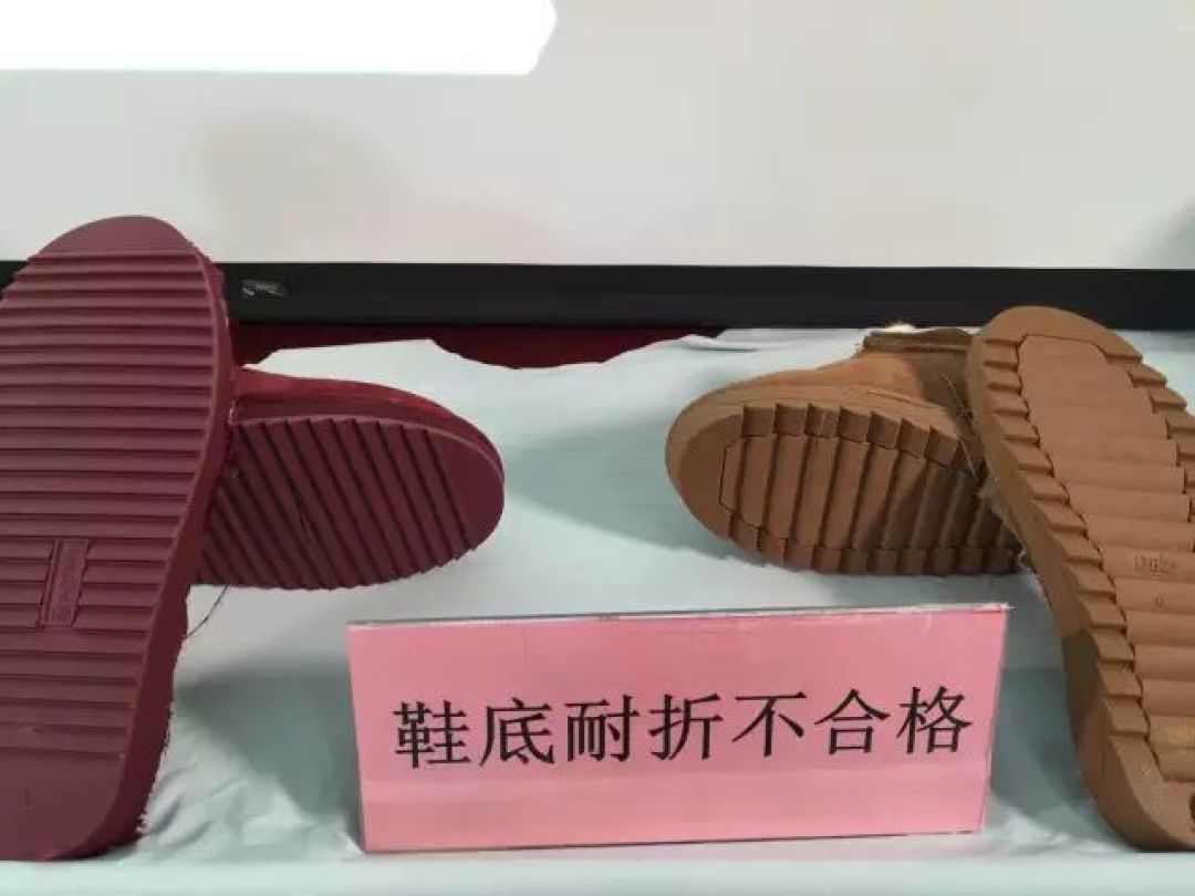 5cm厚底雪地靴又刷屏了,骨科医生却提醒别久穿:买之前,先分清「厚」和「暖」