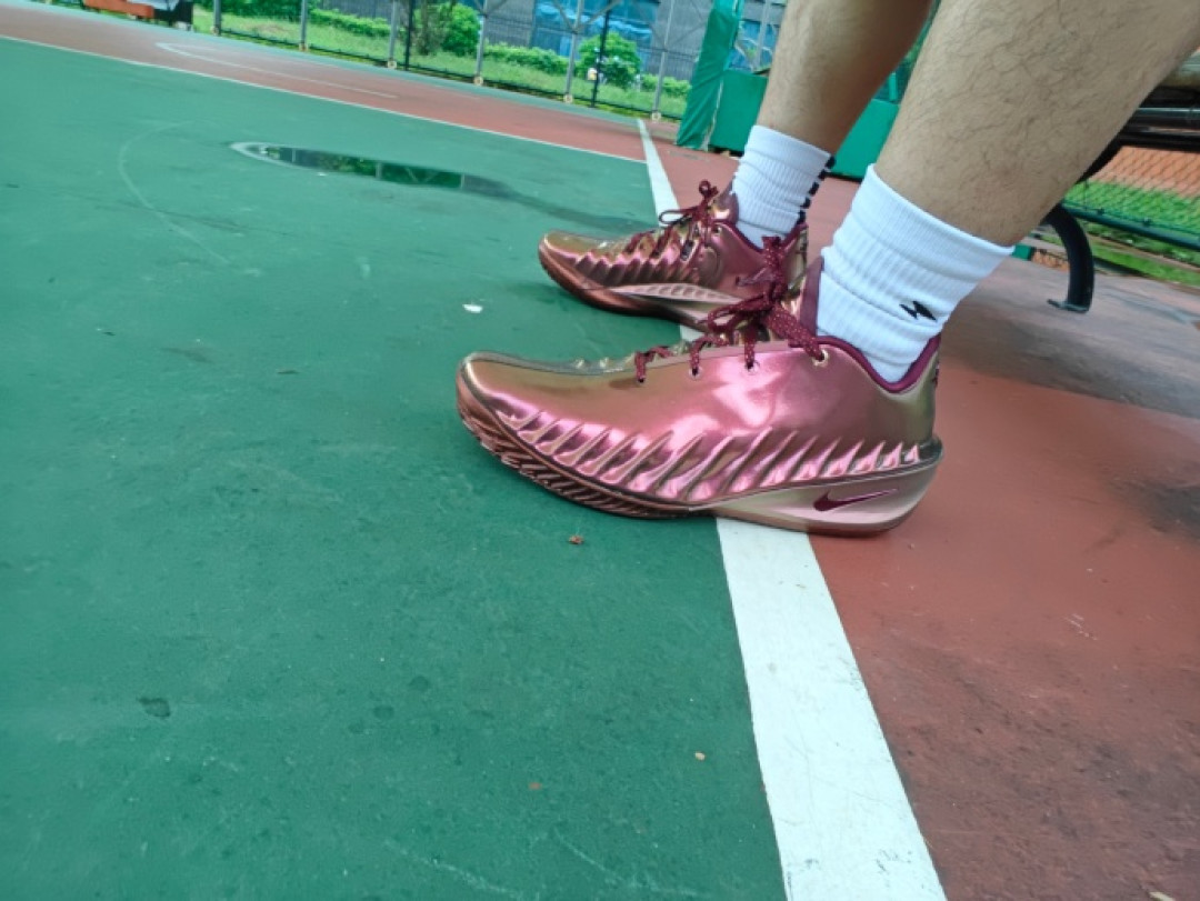 282元的GT Cut4,200美元的LeBron 24:现在买球鞋,先分清「穿」和「炒」