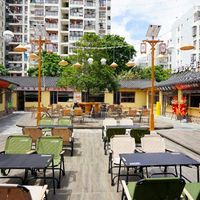 校门口1元烤肠，夜市20元鱿鱼土豆：街头小吃的两本账
