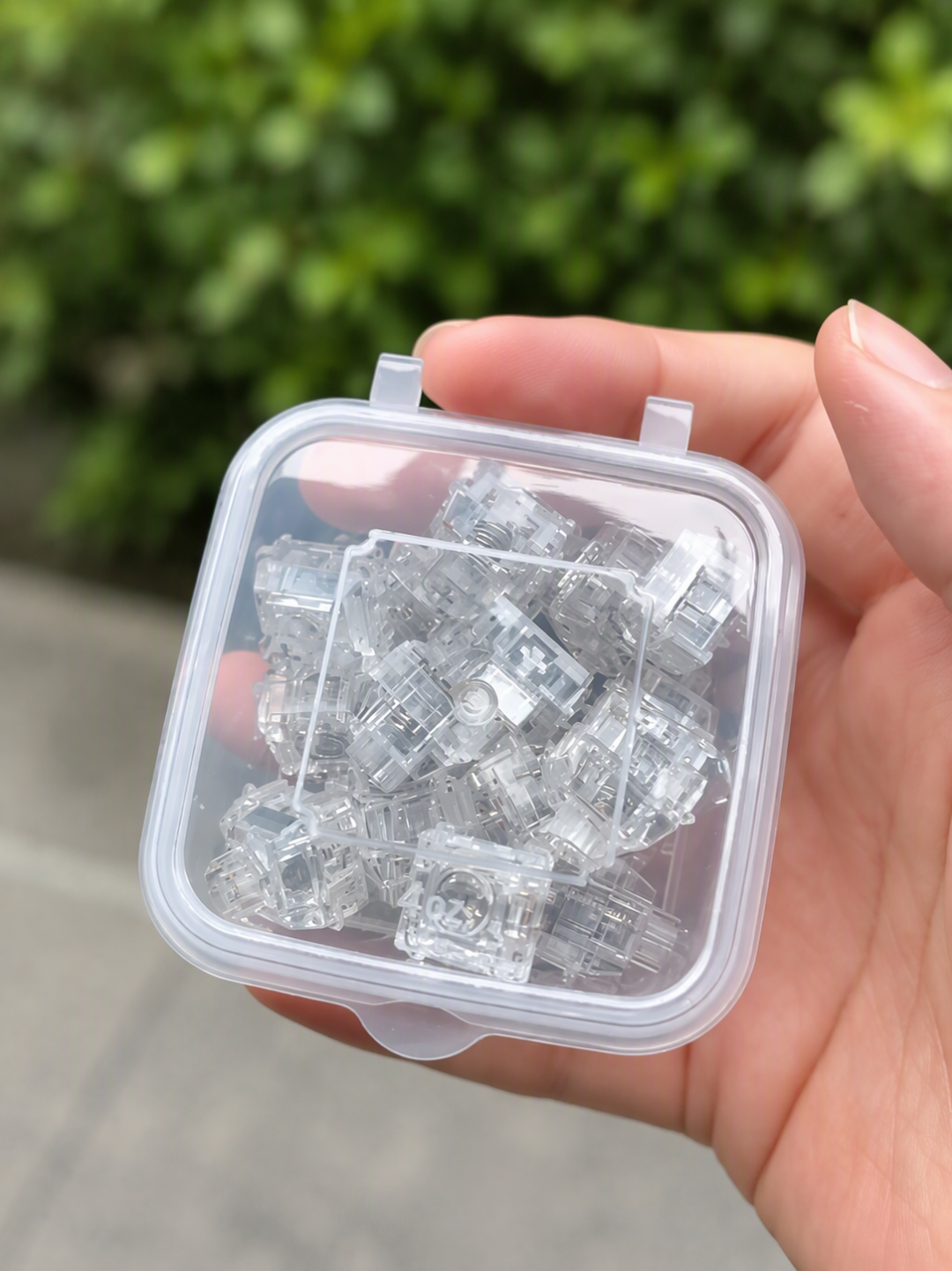 磁轴键盘卷到349元：FPS玩家真香，办公党别凑双11的热闹