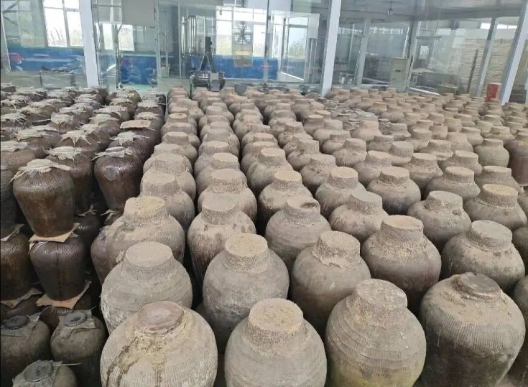 黄酒陶坛陈酿仓库