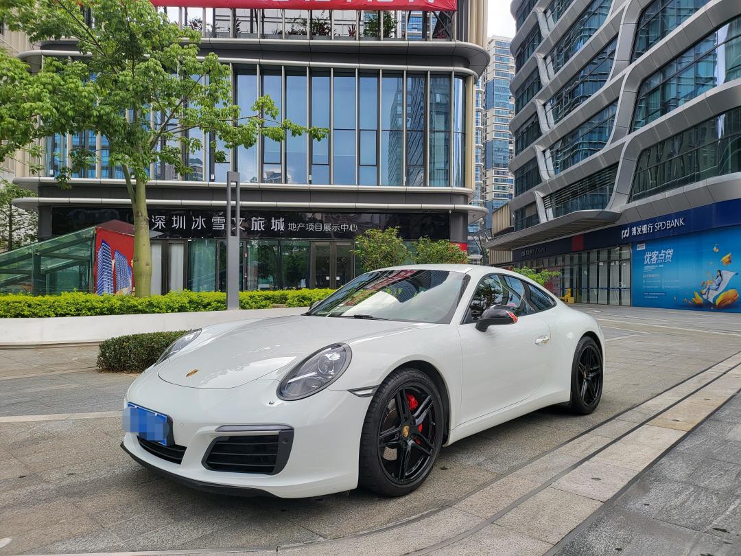 面试者偷开布加迪CEO的Chiron,加满油的911追到了奥地利