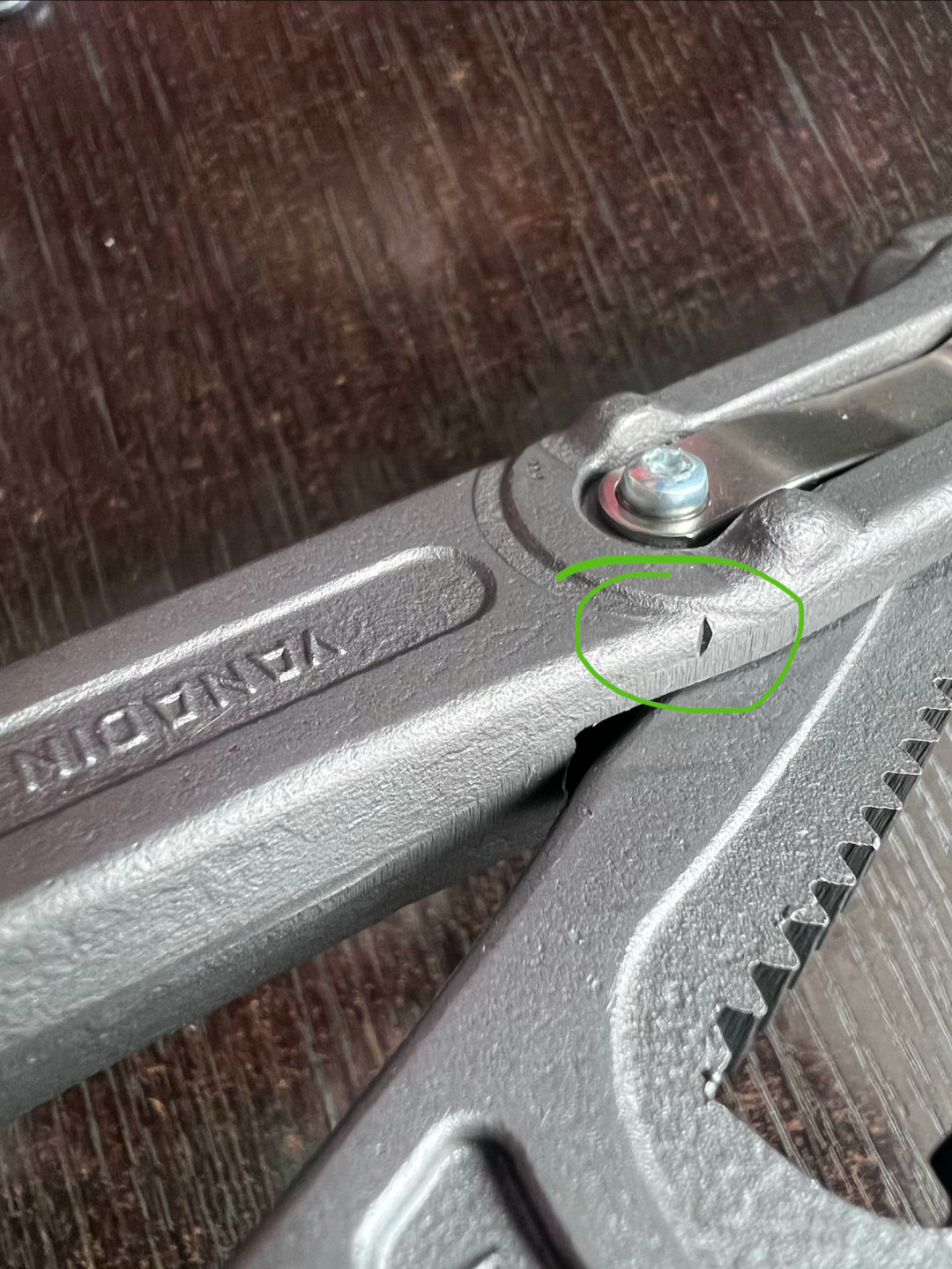 双11凯尼派克到货像假的?三步分清正品残次和假货