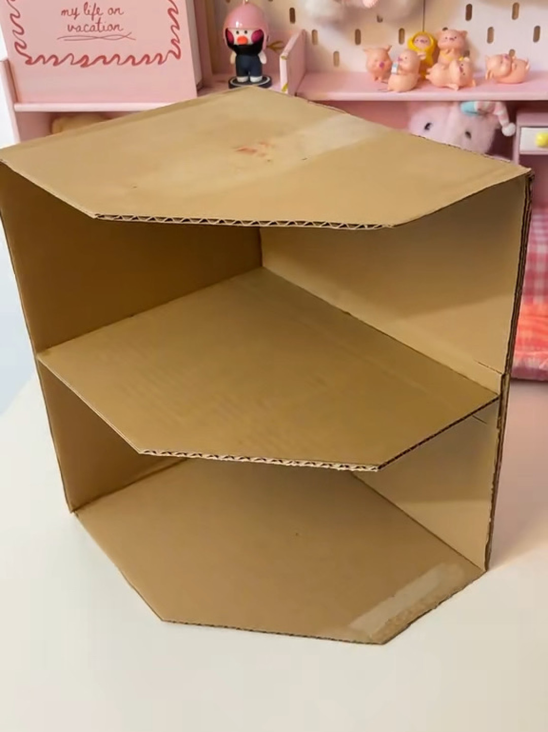 纸板DIY赞了10万，热评第一：我做了，塌了（附改法）