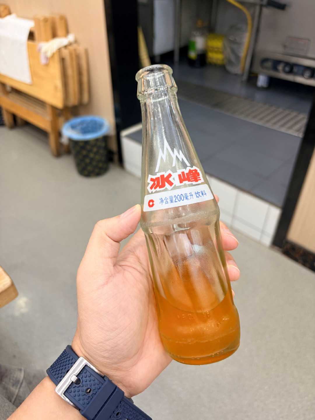 无糖冰峰也有热量?掰开配料表,三瓶「不加糖」其实是三种东西