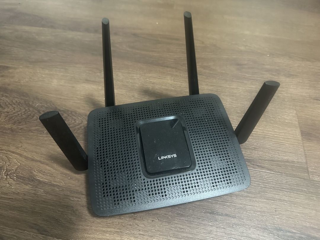 领势换新机先别拔电：拆开双频合一、抄下WiFi名，能省一下午配网