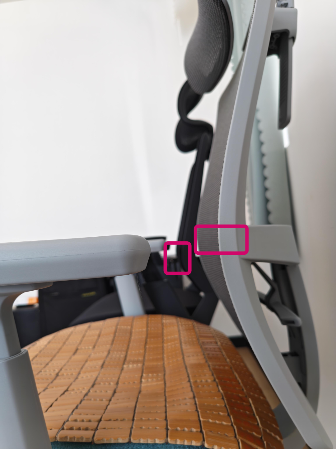 新到货的Aeron2先别坐:把它翻过来,看看椅底