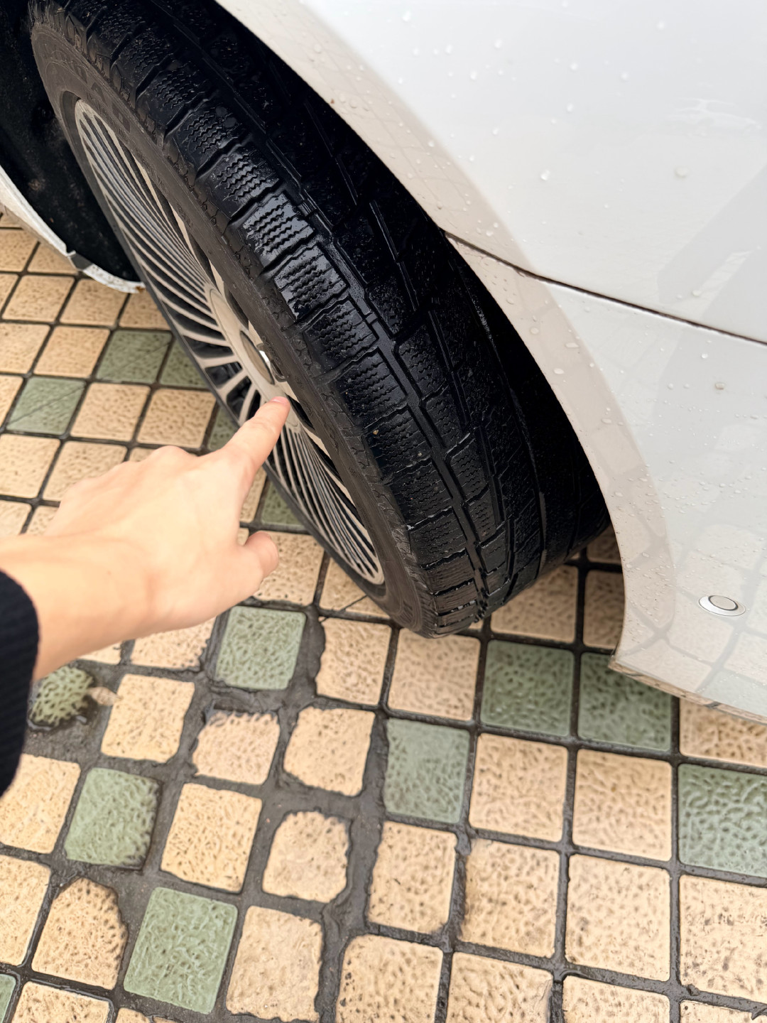 第4轮涨价撞上双11:倍耐力冰零雪地胎700多一条,换不换