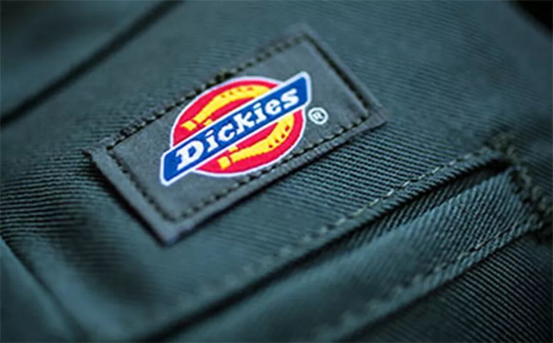 一条874从大几百跌到70块：Dickies清仓季，先看懂再掏钱