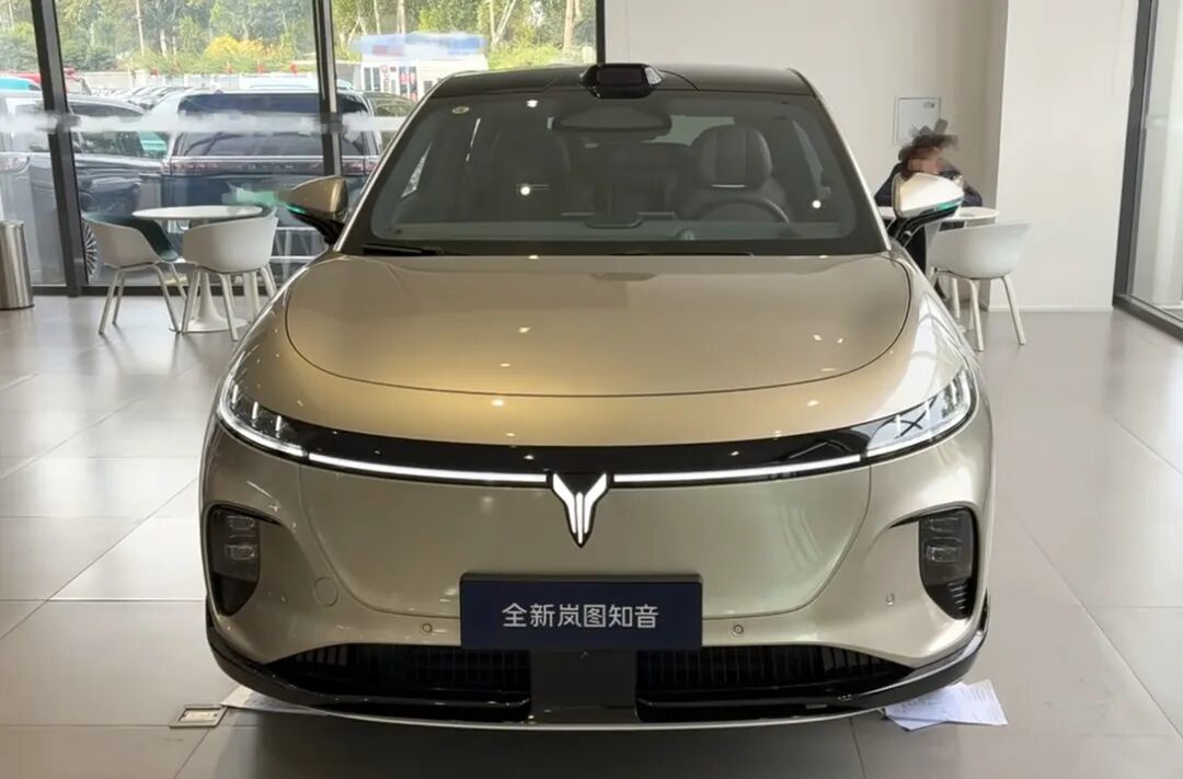 新知音不开发布会直接上架,砍了灯幕还没上896雷达,这改款该怎么接