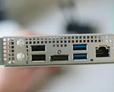 PS5的边角料芯片，被玩家改成了60帧游戏机