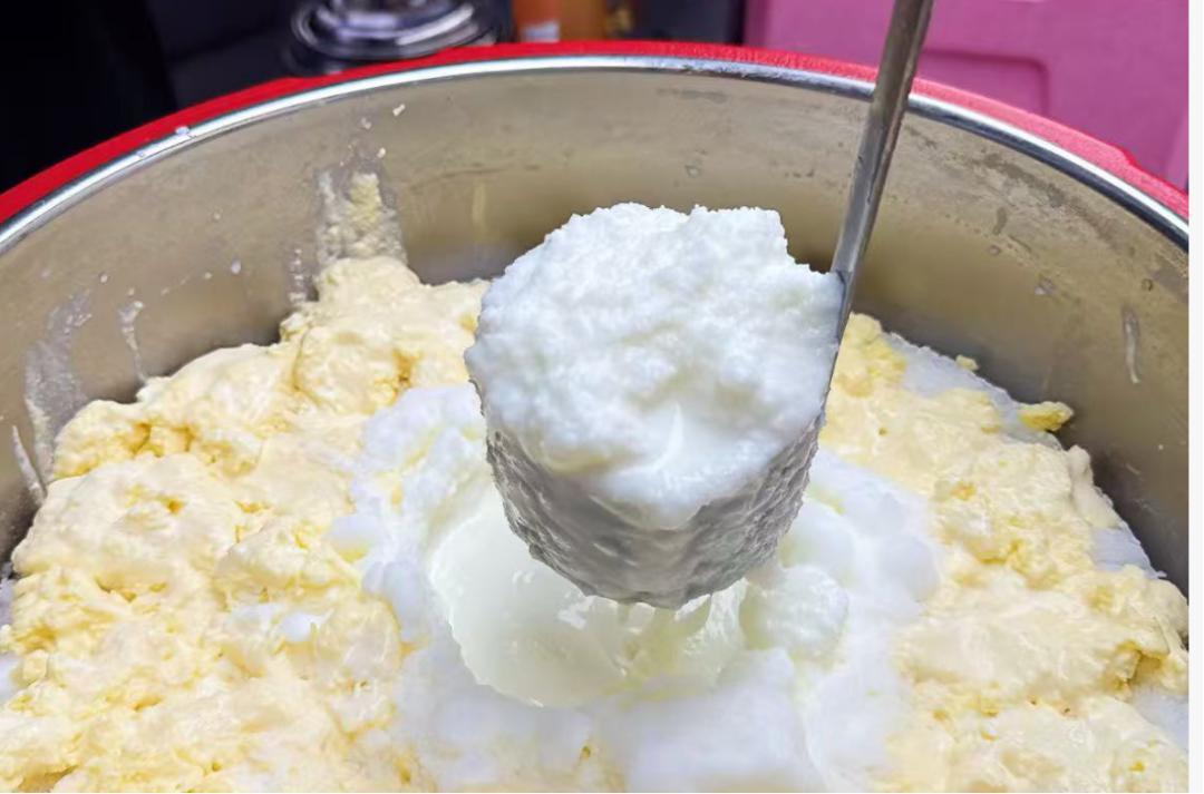 钙奶饼干泡冰牛奶刷屏全网:长高是玄学,好喝还真有科学依据