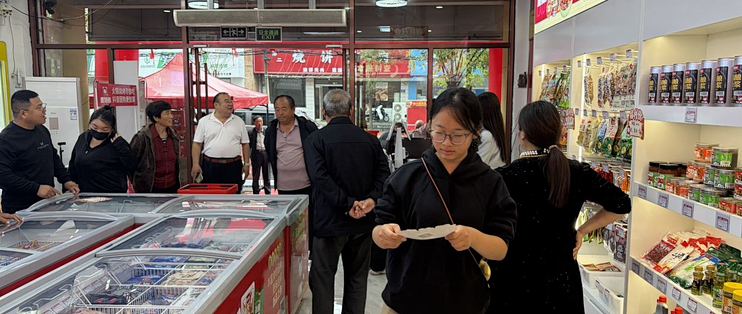 围锅烟火走进家庭，社区火锅食材店重构日常欢聚的打开方式