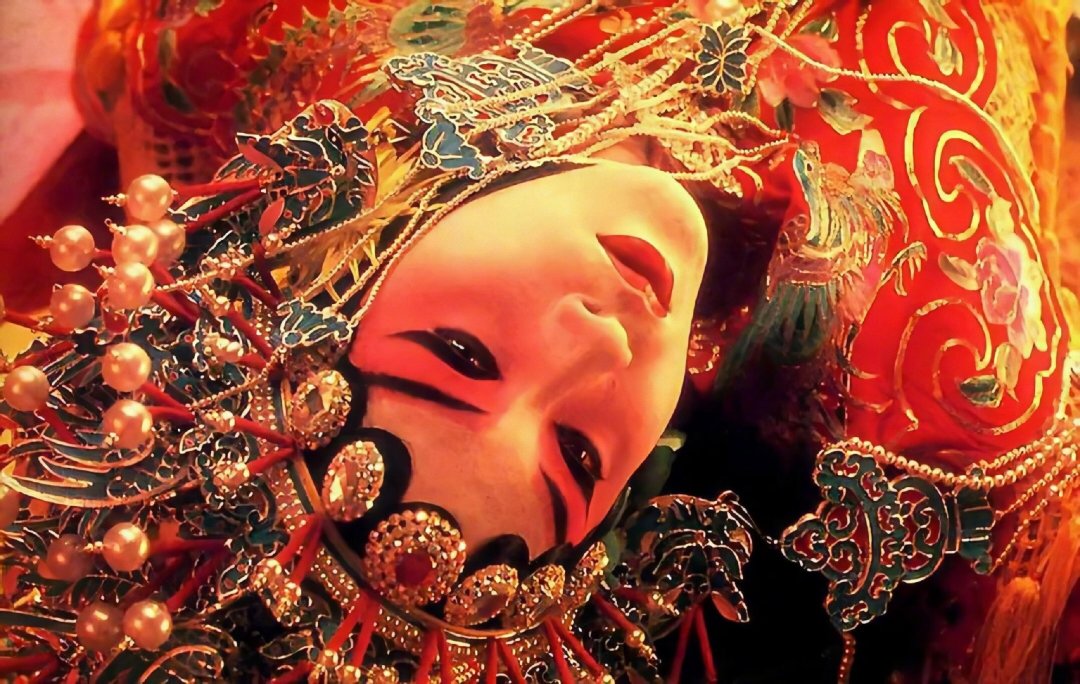 成龙亲口确认错过《霸王别姬》:不是不想演,是“戏里不能死”