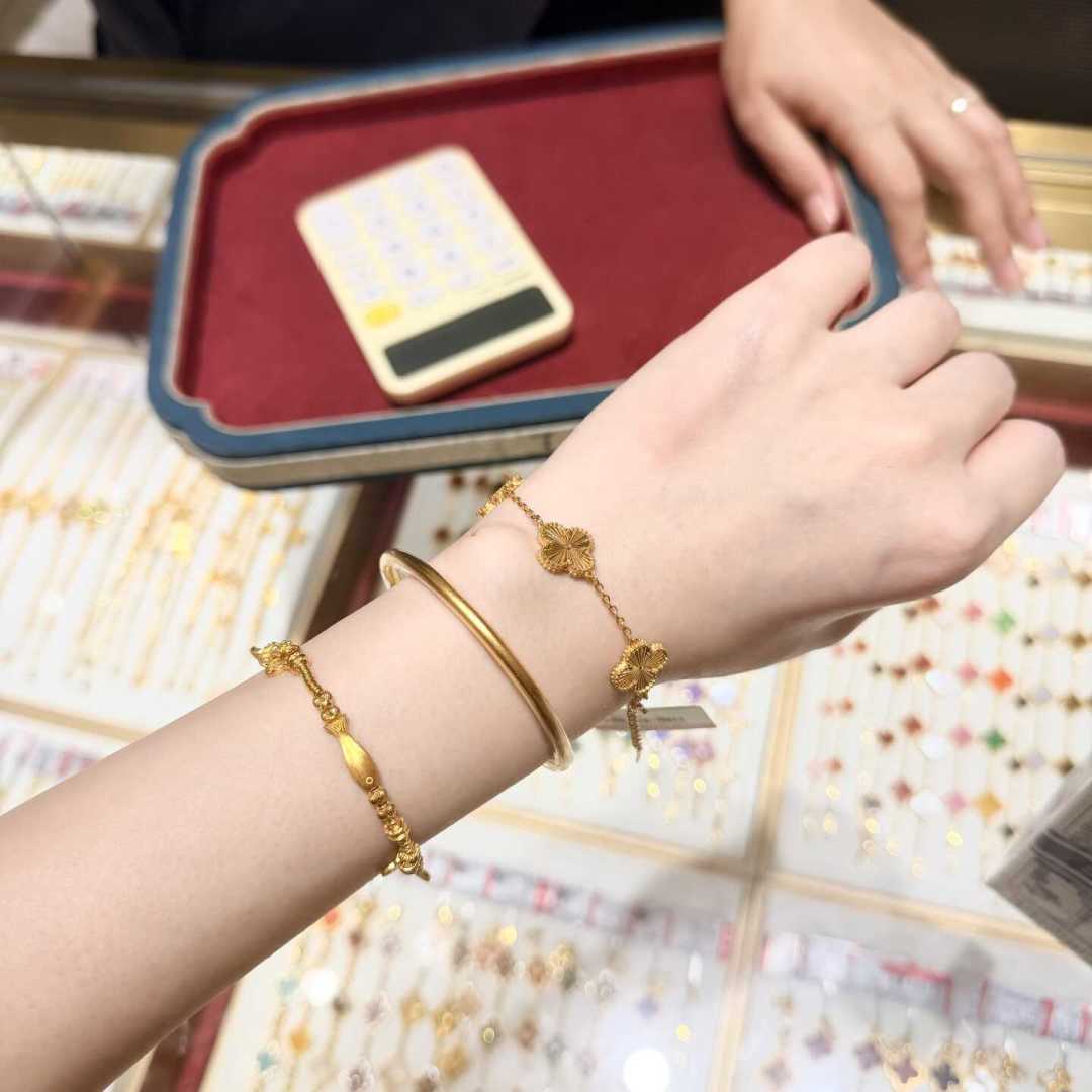 金价跌破3900美元,国内金价跌回8字头:最容易买错的三种人