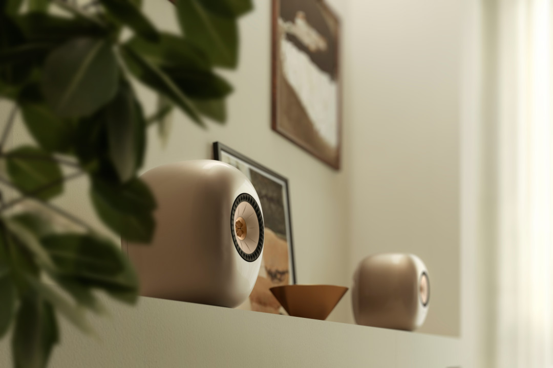 KEF 3万多的新箱子,和老款听着没区别?把音量拧大就露馅了