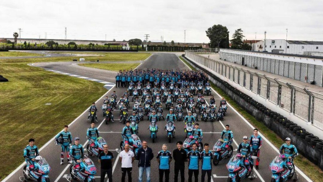春风把Moto2和Moto3的杆位都拿了,两年来又一次双线登顶窗口