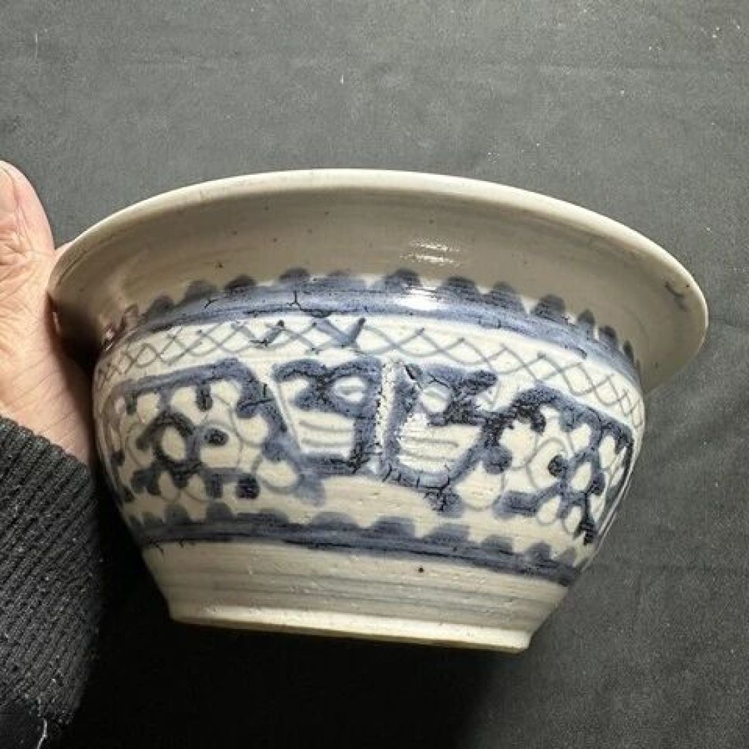 2.8亿的鸡缸杯和2300元的鸡缸杯差在哪：首件斗彩杯的价格梯子与总成本清单