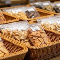 “检定合格”贴纸挡不住鬼秤：明年起，扫码能查这台秤的档案