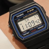G-SHOCK推金属新品与戒指表，联名款曝光｜卡西欧品牌一周大事件（10.25-10.31）