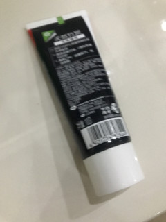 氟化物加持，这款牙膏保护力爆表